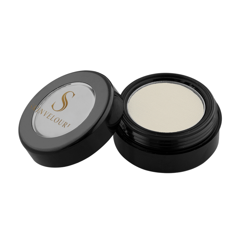 viaGlamour image of a Eyeshadow